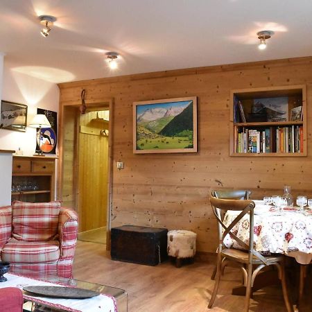 Appartement Cosy Avec Cheminee, Terrasse Et Parking, Proche Pistes Et Commerces - Meribel - Fr-1-180-552 Eksteriør billede